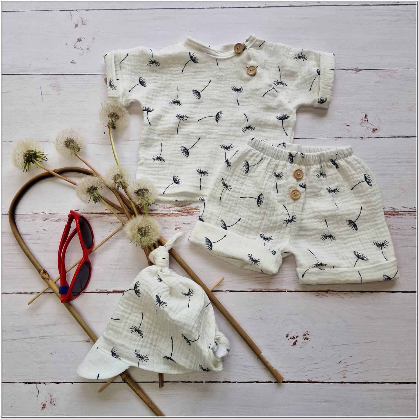 3 részes muszlin szett: póló + rövidnadrág + sapka (56–86) – pitypang mintával