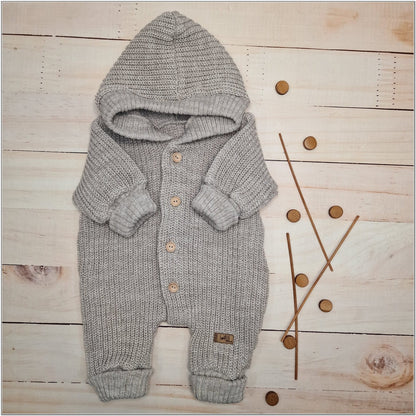 Kötött overál, mogyoró