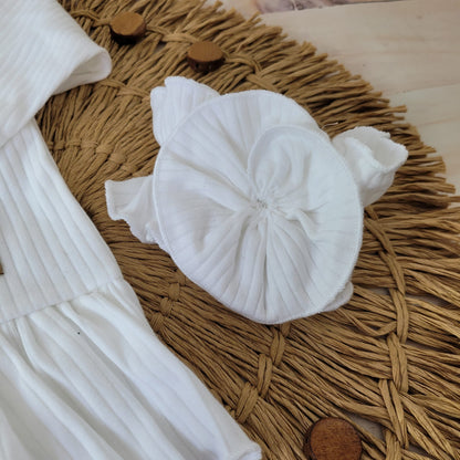 Bordázott rugdalózó fodrokkal + fejpánt – 2 részes szett, fehér (50–68)