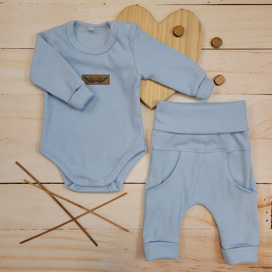 2 részes bordázott szett – body és nadrág, világoskék